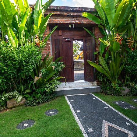 D-Anyar Stay And Surf Canggu Екстериор снимка
